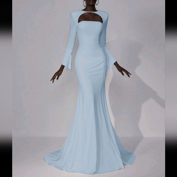 Elegant White Regular-Shoulder Bell Sleeve Crew Neck Bustier Backless Crystal - Picture 3 of 4